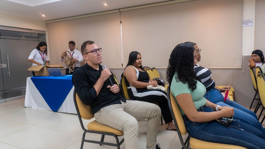Feria de empleabilidad conecta a nuestros egresados con empresas de la región