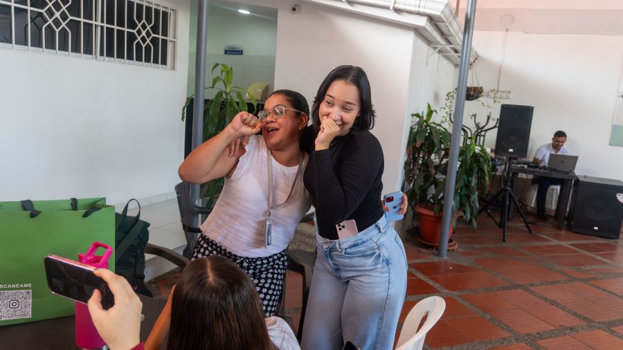 Modo Amor y Amistad: Activado ✅