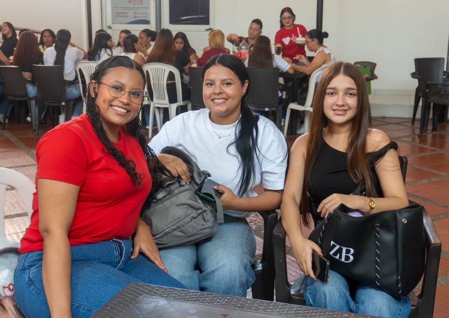 Modo Amor y Amistad: Activado ✅